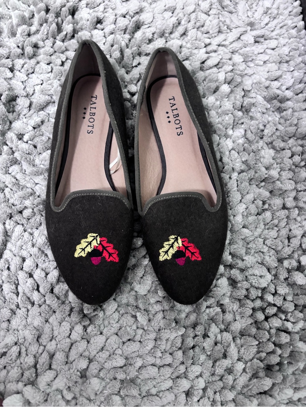 Talbots Green Embroidered Wool Loafers with Red & Yellow Leaf Accent